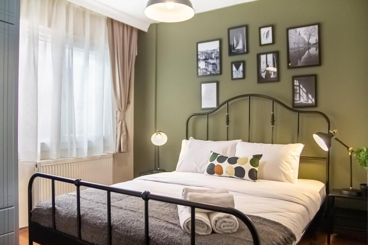 Exceptional Flat With Gorgeous Sea View In *