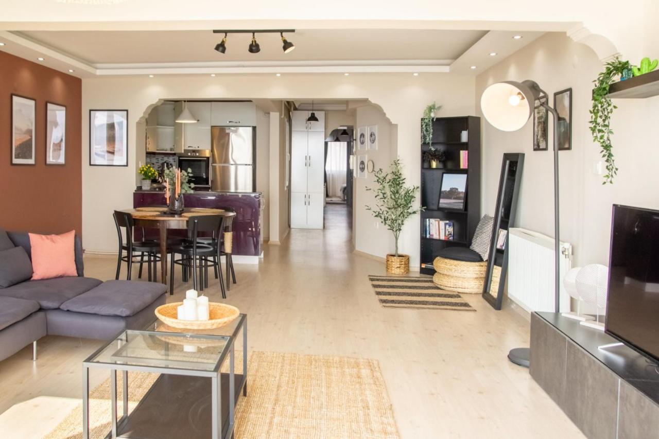 Apartment Exceptional Flat With Gorgeous Sea View In