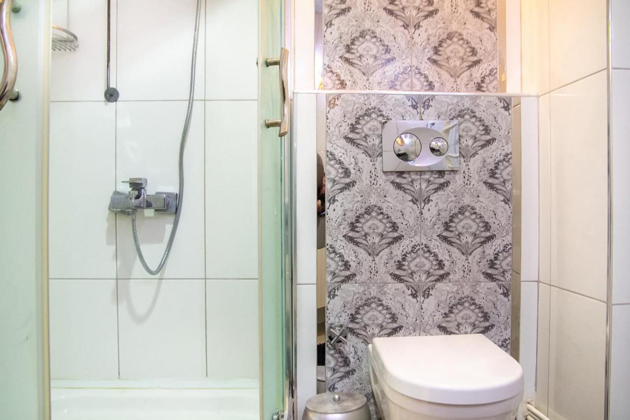 Exceptional Flat With Gorgeous Sea View In Apartment Izmir