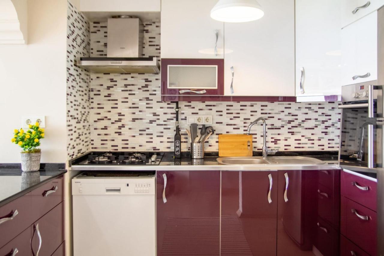 Exceptional Flat With Gorgeous Sea View In *