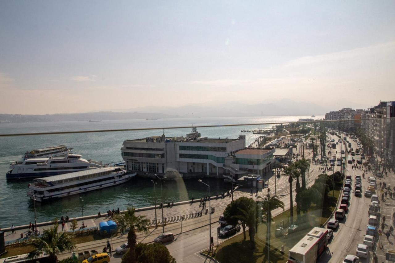 Exceptional Flat With Gorgeous Sea View In Apartment *